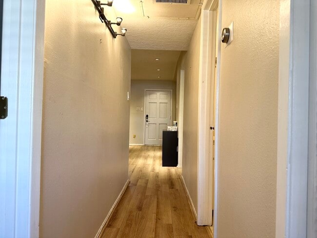 Photo - 3224 Timmons Ln Unit 154