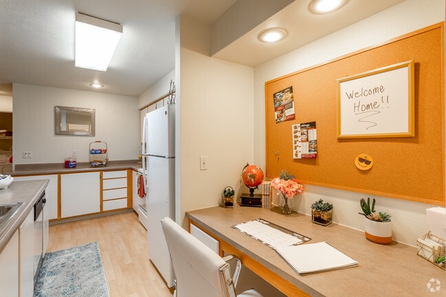 2HAB, 1BA - 902&nbsp;ft² - The Whimsical Pig