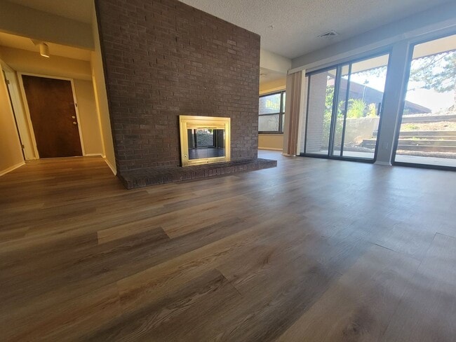 Photo - Sunny and Quiet Garden Level 3 bed, 2 bath condo in a convenient East Boulder neighborhood. Unit D1