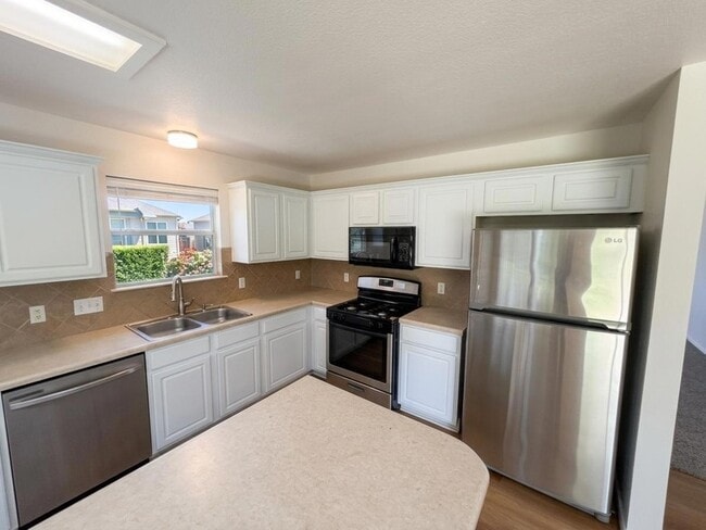 Photo - 909 Settlement Cove