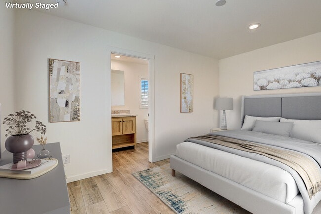 Photo - 2627 S Lamb Blvd