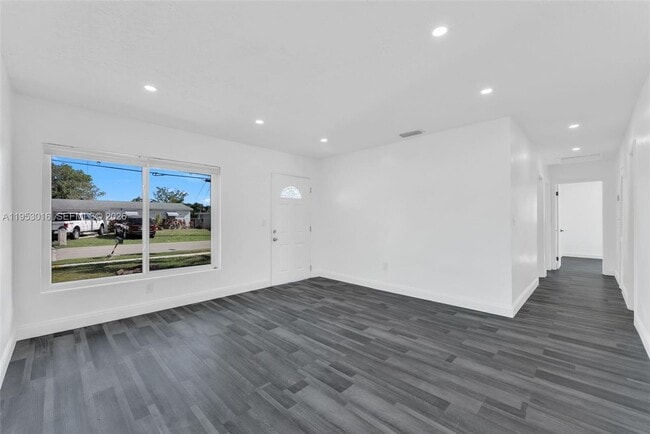 Photo - 4917 SW 43rd Terrace