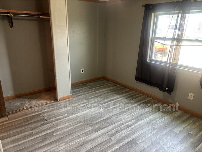 Photo - 1528 Apache Dr