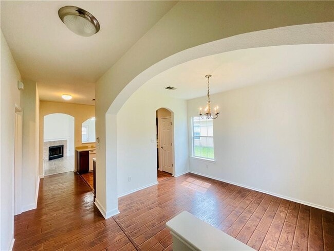 Photo - 209 Flinn St