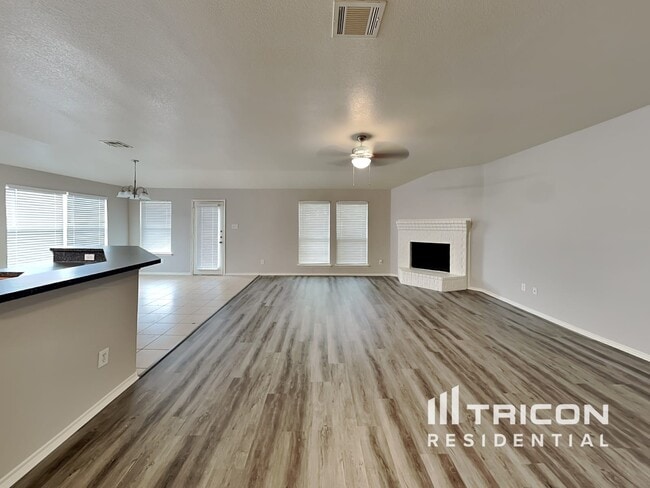 Photo - 739 Lentisco Dr
