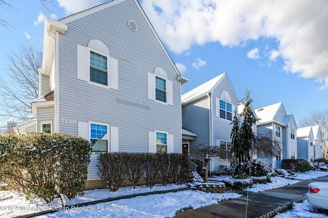 Photo - 707 Hatchery Ct