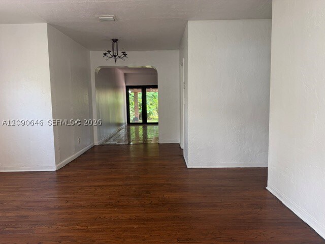 2725 SW 82nd Ave