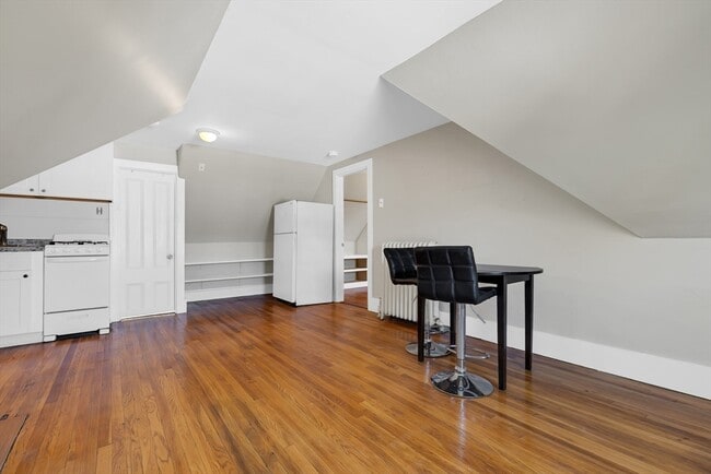 Photo - 28 Evergreen St Unit 3