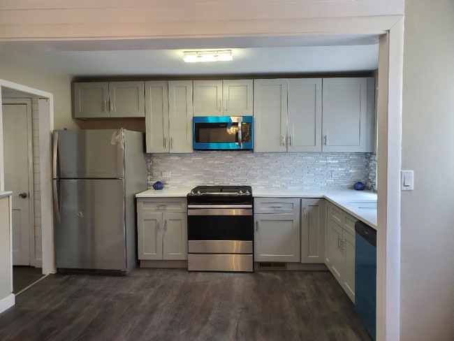 Photo - 1329 Campbell Ave