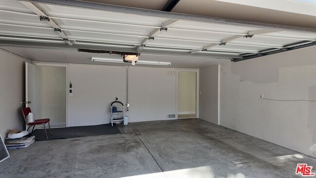 Photo - 8120 Billowvista Dr