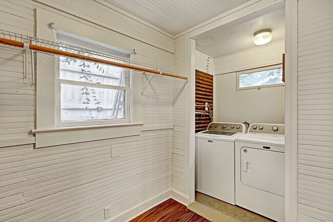 Photo - 1012 Dart St Unidad B