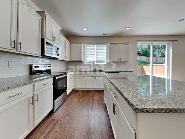 Photo - 1431 92nd Way SE