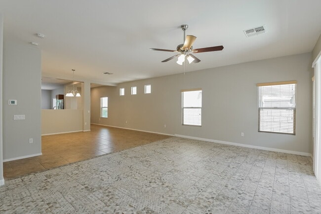 Photo - 873 W Calle Muro Fuerte