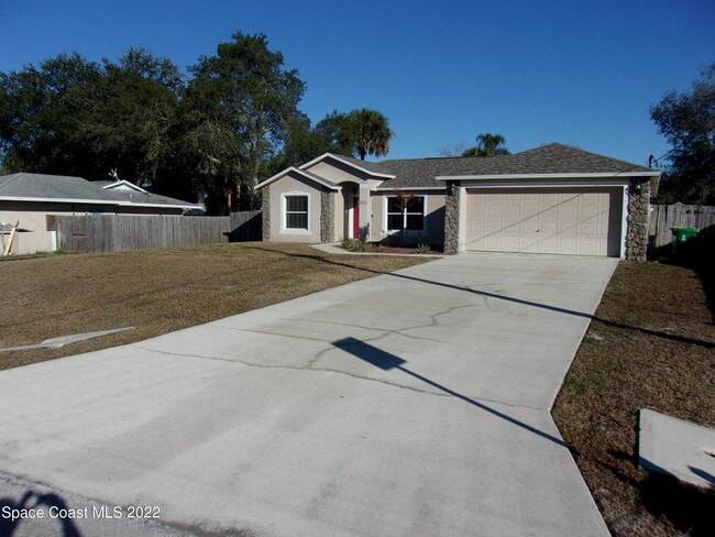 Photo - 5614 Ada St
