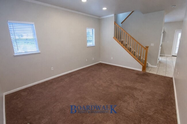Photo - Beautiful 3 Bedroom Townhome End Unit in Draper!