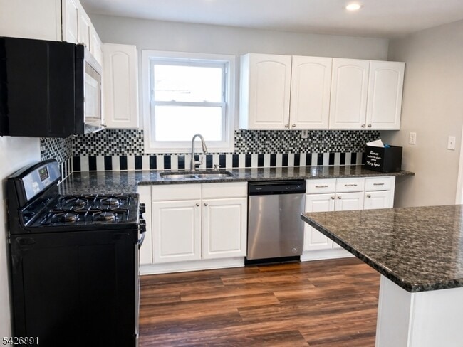 Photo - 94 S 21st Ave