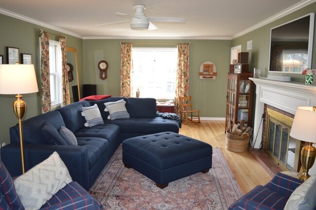 Photo - 7002 Hubbard Ave