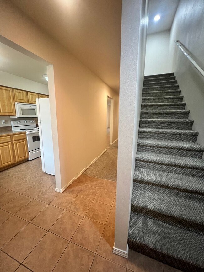 Photo - 1713 W Fern Dr Unit B