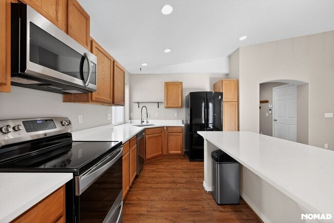 Photo - 20194 Robins Dr