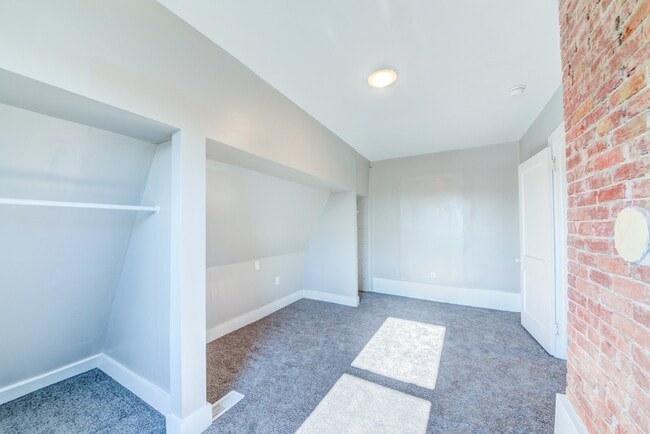 Photo - 426 Edgemont St