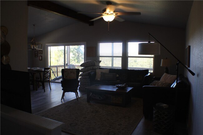 Photo - 4 Tilbury Ln