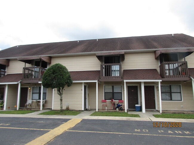 Building Photo - 755 Burcale Rd