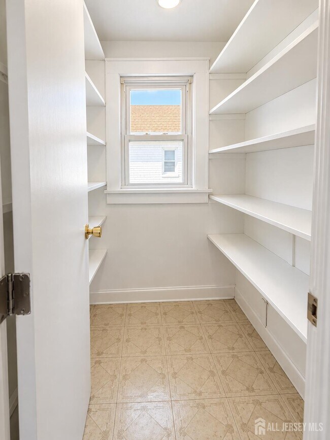 23 Union St
