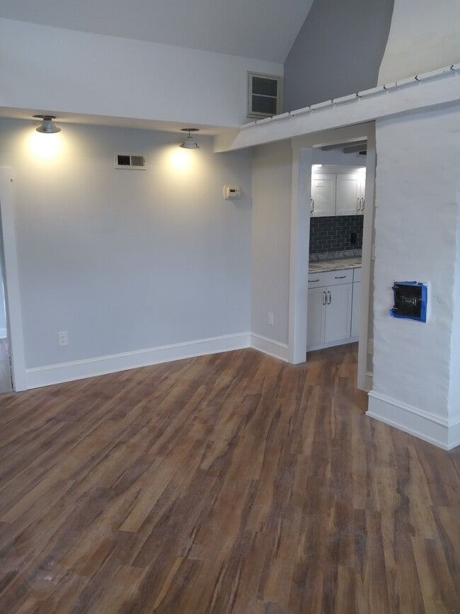 113 Water St Unit 2cd floor apartment