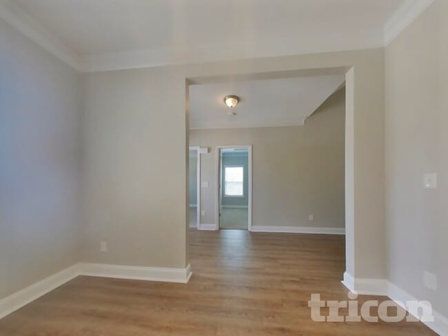 Photo - 402 Cranbrooke Dr