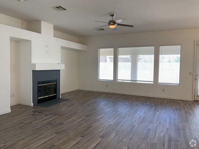 Building Photo - Single Story Northwest Home