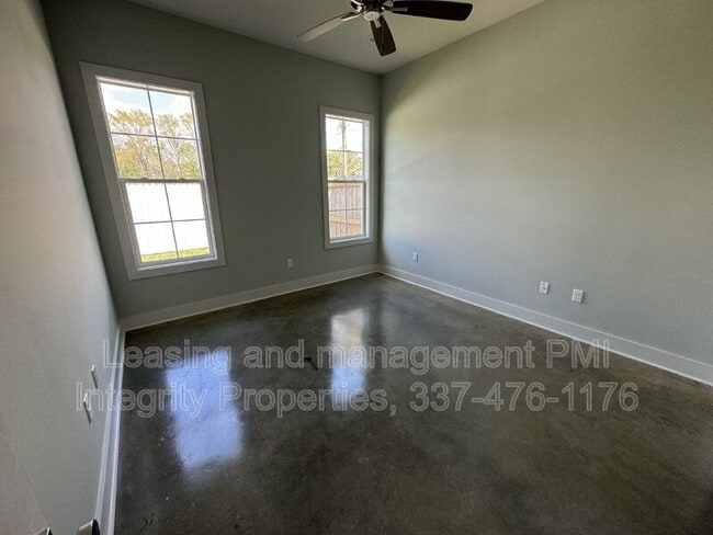 Photo - 106 Satsuma Dr