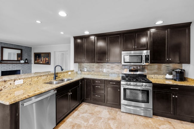 Photo - 104 Willow Bend Dr