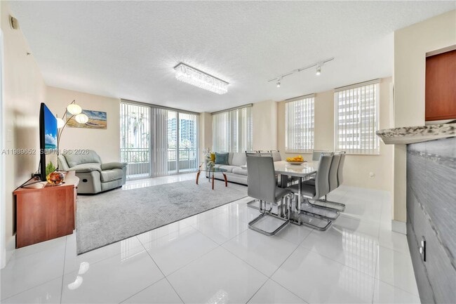 Building Photo - 2080 S Ocean Dr Unit 202