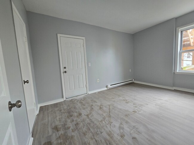 Photo - 25 Whittier St