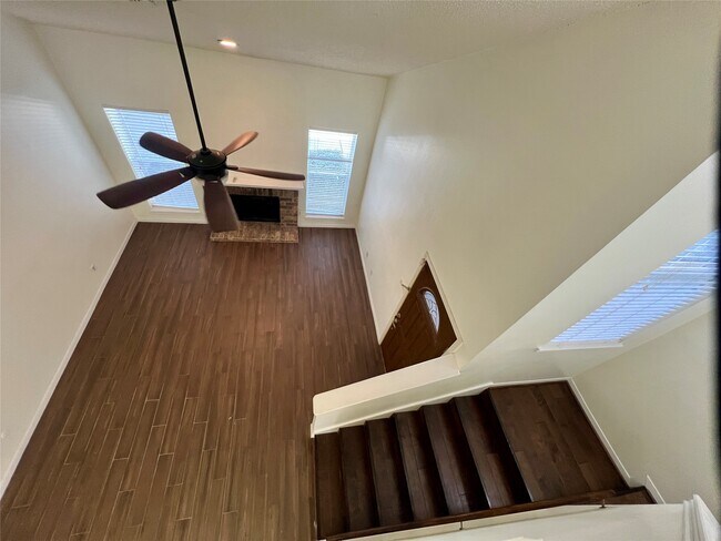 Photo - 980 Memorial Village Dr Unit 47