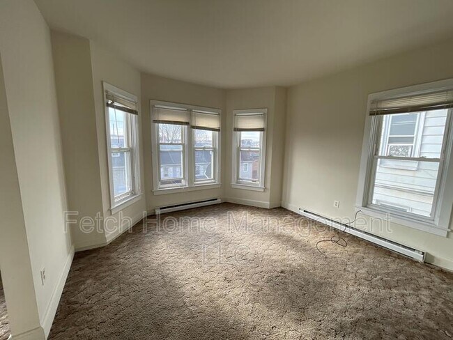 Photo - 137 S 2nd St Unit 2