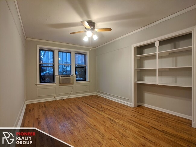 Photo - 832 W Wolfram St Unit 837-101