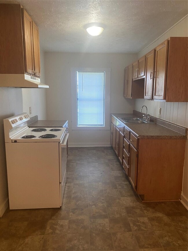 Photo - 1021 Nottingham Dr