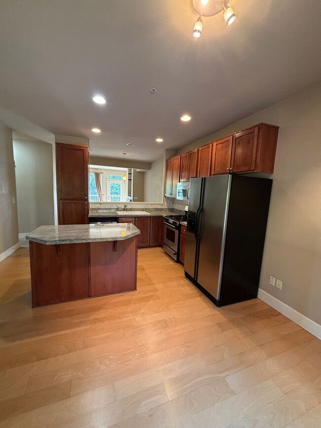 Photo - 5cart01 Unit 2145