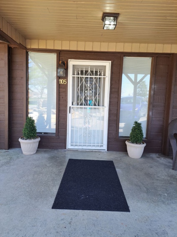 Photo - 1105 Boat Dock Rd