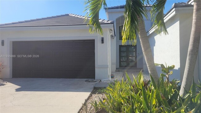 Photo - 381 Cameron Dr