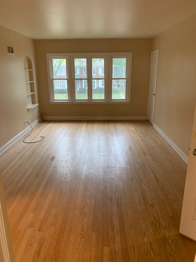 Photo - 8012 W North Ave Unit 4