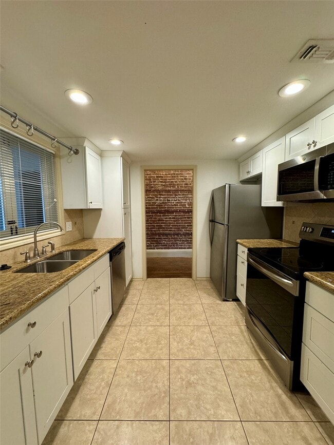 Photo - 2309 The Strand Unit 2A