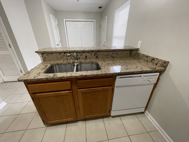 Photo - 1500 Iris Dr