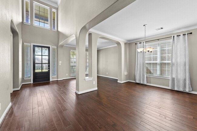 Photo - 7018 River Rapids Ln