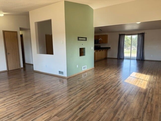 Photo - Amazing sunsets just minutes from Bend/Sis...