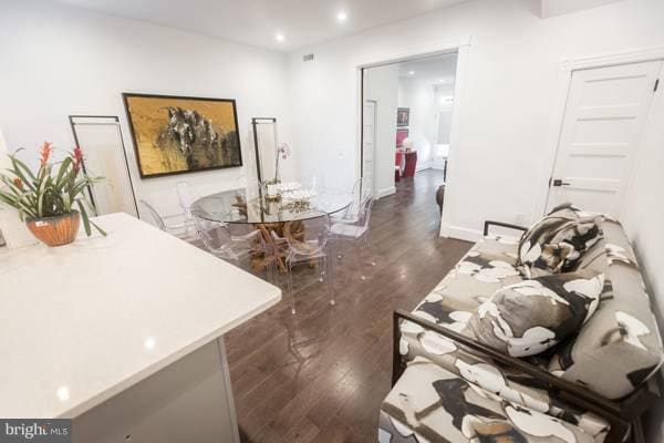 Photo - 1890 Ontario Pl NW