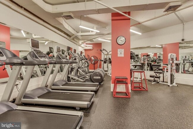 Photo - 2425 L St NW Unit 617