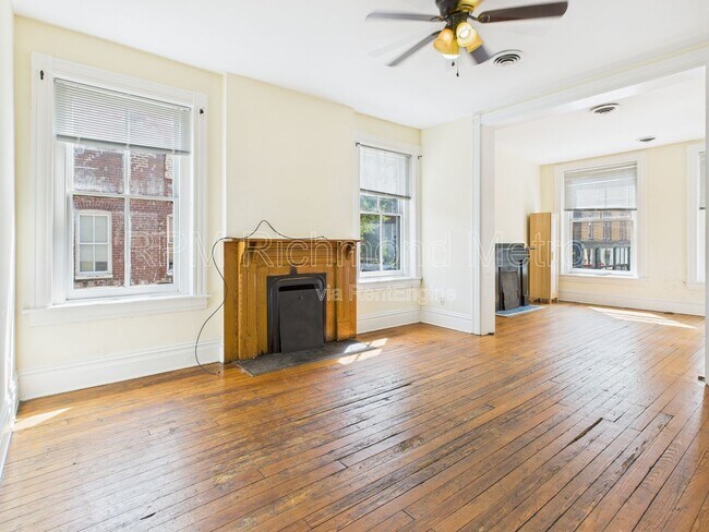 Photo - 200 W Broad St Unit 201