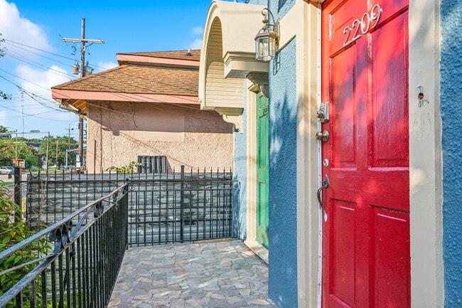 Photo - 2211 Broadway St